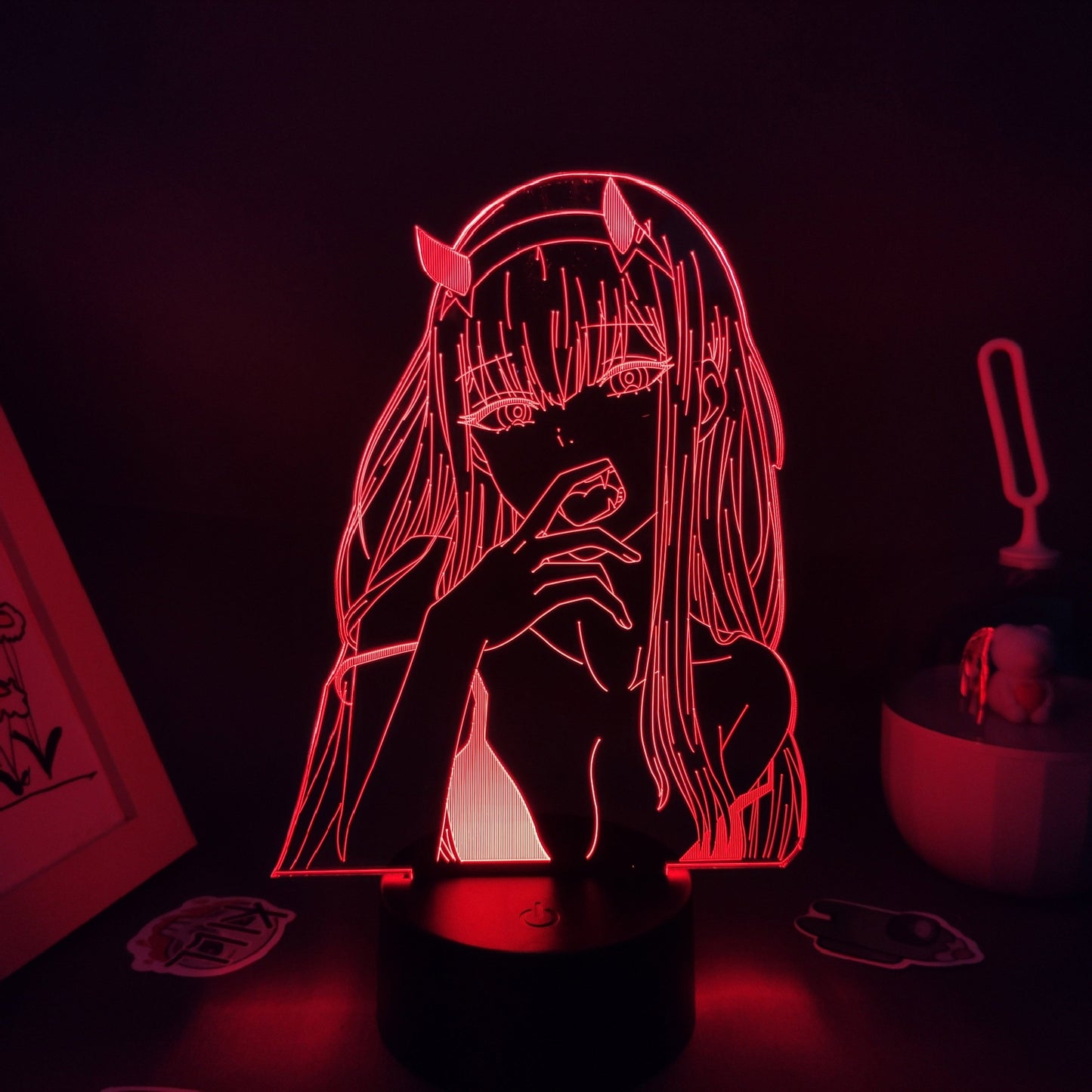 مصابيح ليلية LED RGB ثلاثية الأبعاد من Zero Two Figure 